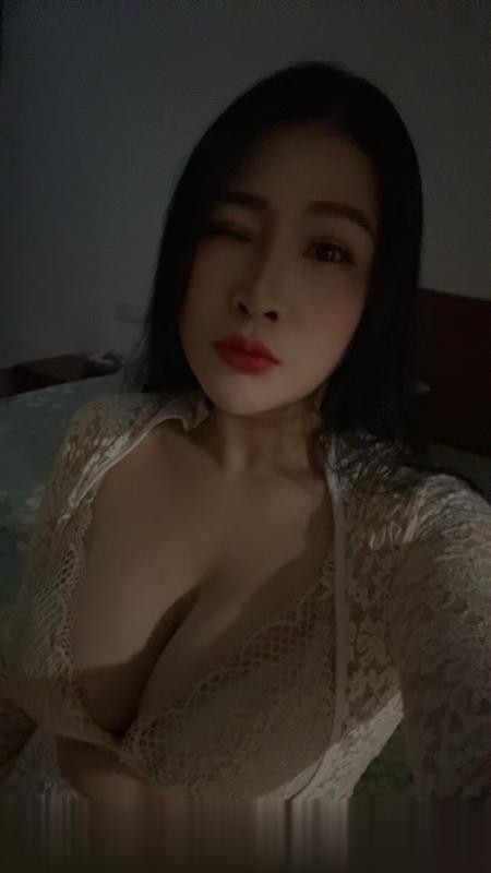 大胸美妇..