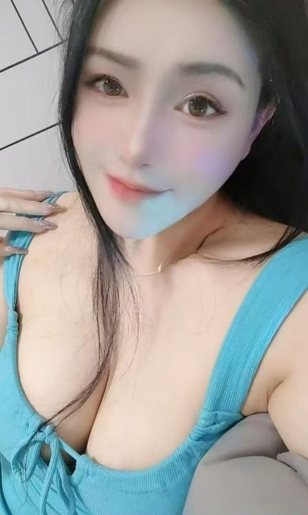 佛山大奶妹 
