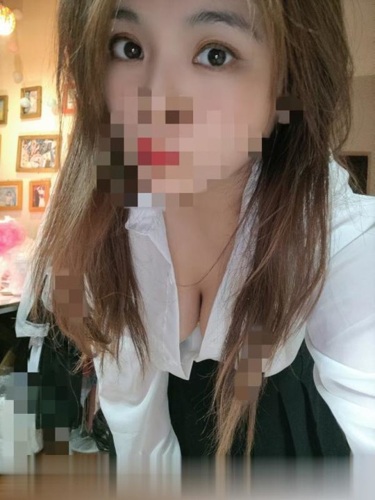 汉口大胸小姐姐