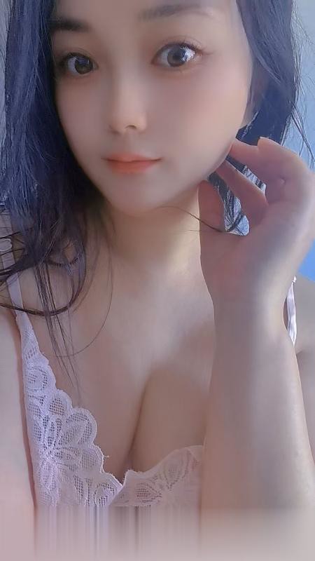服务型盼盼.