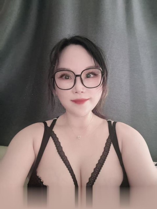 杨浦大奶茜茜